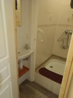 Salle de bains dans l'établissement Doux Ombrages