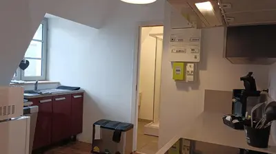 Cuisine ou kitchenette dans l'établissement Les toits de Lascaux