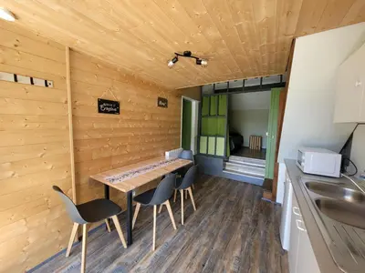 Télévision ou salle de divertissement dans l'établissement Les Gîtes L'ETANG DES PORTES en Creuse