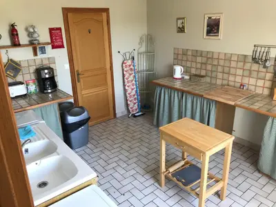Cuisine ou kitchenette dans l'établissement The Linden House