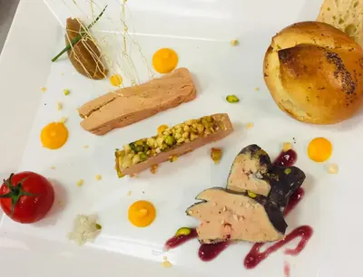 Nourriture dans l'hôtel ou à proximité