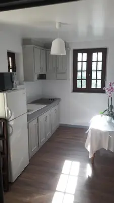 Cuisine ou kitchenette dans l'établissement Gîte au calme avec point de vue proche Turenne