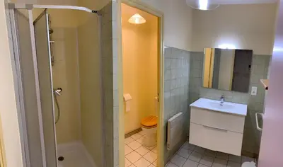 Salle de bains dans l'établissement Chambres d’hôtes « Les sorbiers »