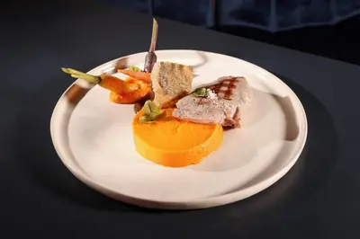 Nourriture dans l'hôtel ou à proximité