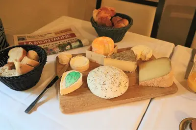 Nourriture dans l'hôtel ou à proximité