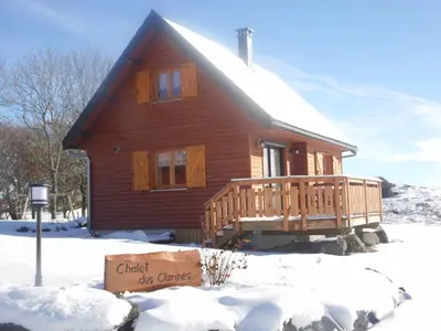 L'établissement Chalet des Clarines en hiver