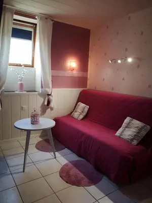 Coin salon dans l'établissement Le Vieux Séchoir