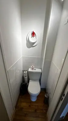 Salle de bains dans l'établissement Les Montagnettes