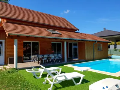 Piscine de l'établissement D&O - Guesthouse - 