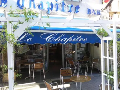 Restaurant ou autre lieu de restauration dans l'établissement Hotel Le Chapitre