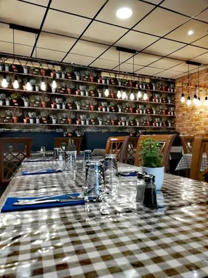 Restaurant ou autre lieu de restauration dans l'établissement Hôtel de la Poste