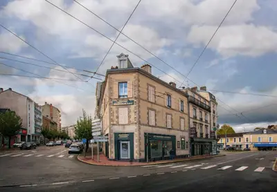 Quartier de l'hôtel ou autre quartier proche