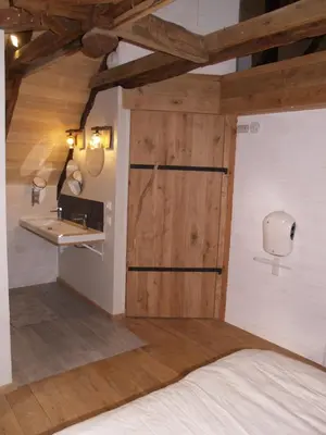 Cuisine ou kitchenette dans l'établissement Gîte Nature Le moulin