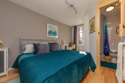 Un ou plusieurs lits dans un hébergement de l'établissement Auberge Henri IV