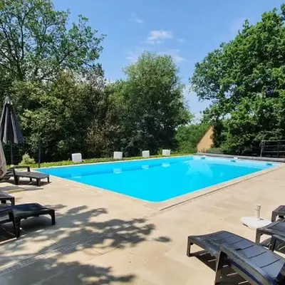 gîte le nieudegat chambre et table d'hôte piscine climatisation proche de Sarlat au coeur de la nature
