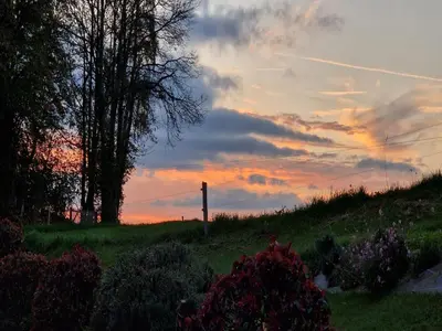 Lever ou coucher de soleil vu de la maison de vacances ou à proximité