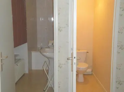 Salle de bains dans l'établissement Hotel Magne