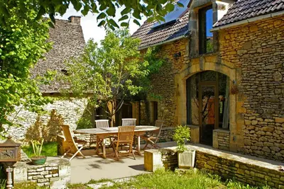 Jardin de l'établissement La Ferme du Pech