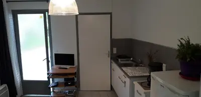 Cuisine ou kitchenette dans l'établissement Chez Celine