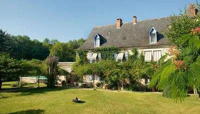 Jardin de l'établissement Le Prieuré La Ferme