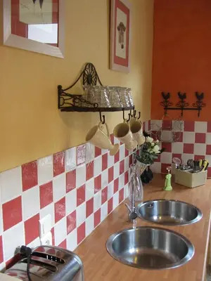 Cuisine ou kitchenette dans l'établissement La Vallée