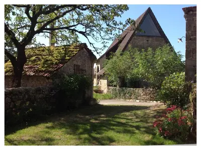 Jardin de l'établissement A L'Ombre du Tilleul