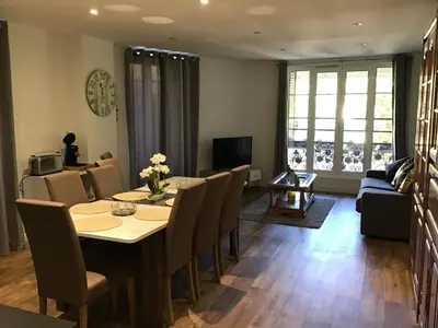 Coin salon dans l'établissement Magnifique T4 avec terrasse à Saint-Nectaire - 8 pers
