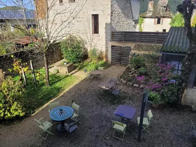 Jardin de l'établissement Hotel Fouillade