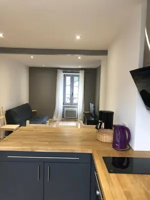 Cuisine ou kitchenette dans l'établissement Les gîtes du paradis