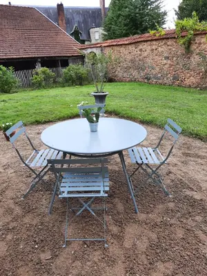 Jardin de l'établissement Les écuries du château des Rieux