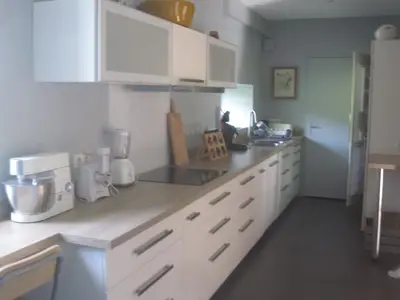 Cuisine ou kitchenette dans l'établissement Les écuries du château des Rieux
