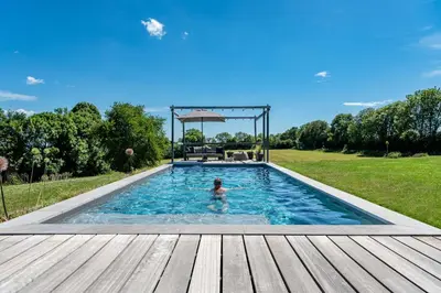 Piscine de l'établissement MAISON de la Bonne Vie ou située à proximité
