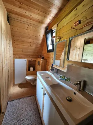 Cuisine ou kitchenette dans l'établissement LOGIS LAS CROZAS La Cocotte