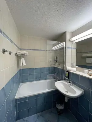 Salle de bains dans l'établissement Sure Hotel by Best Western Limoges Sud