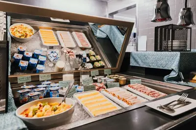 Nourriture dans l'hôtel ou à proximité
