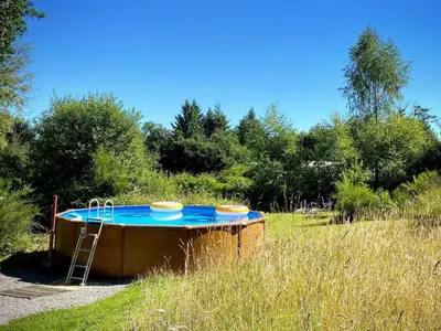 Piscine de l'établissement Le Ranch Camping et Glamping ou située à proximité
