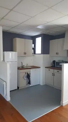 Cuisine ou kitchenette dans l'établissement O'delices du Sancy