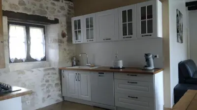 Cuisine ou kitchenette dans l'établissement Lou Chastel