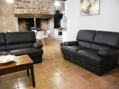 Coin salon dans l'établissement Lou Chastel