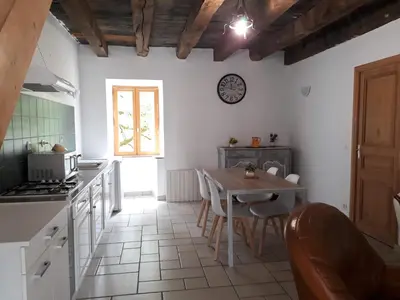 Cuisine ou kitchenette dans l'établissement Le Bolet
