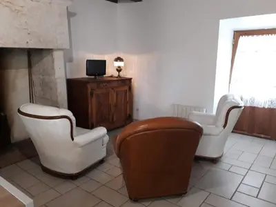 Télévision ou salle de divertissement dans l'établissement Le Bolet