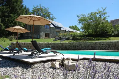 Piscine de l'établissement Chateauret ou située à proximité