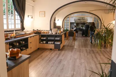 Restaurant ou autre lieu de restauration dans l'établissement Hôtel La Réserve de Brive