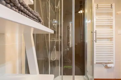 Salle de bains dans l'établissement Le Petit Lutess