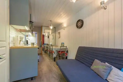 Cuisine ou kitchenette dans l'établissement Le Petit Lutess