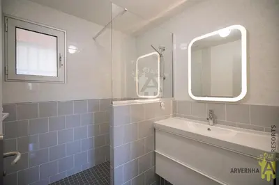 Salle de bains dans l'établissement Le Chaudefour