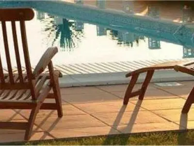 Balcon ou terrasse dans l'établissement Hôtel Les Esclargies