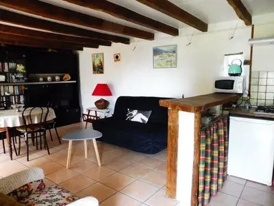 Cuisine ou kitchenette dans l'établissement Gîte des Cantines