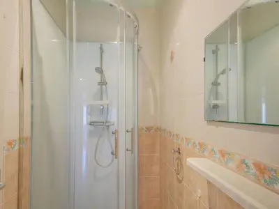 Salle de bains dans l'établissement Vic-sur-Cère Family Nest