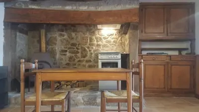 Cuisine ou kitchenette dans l'établissement ESCALE NATURE